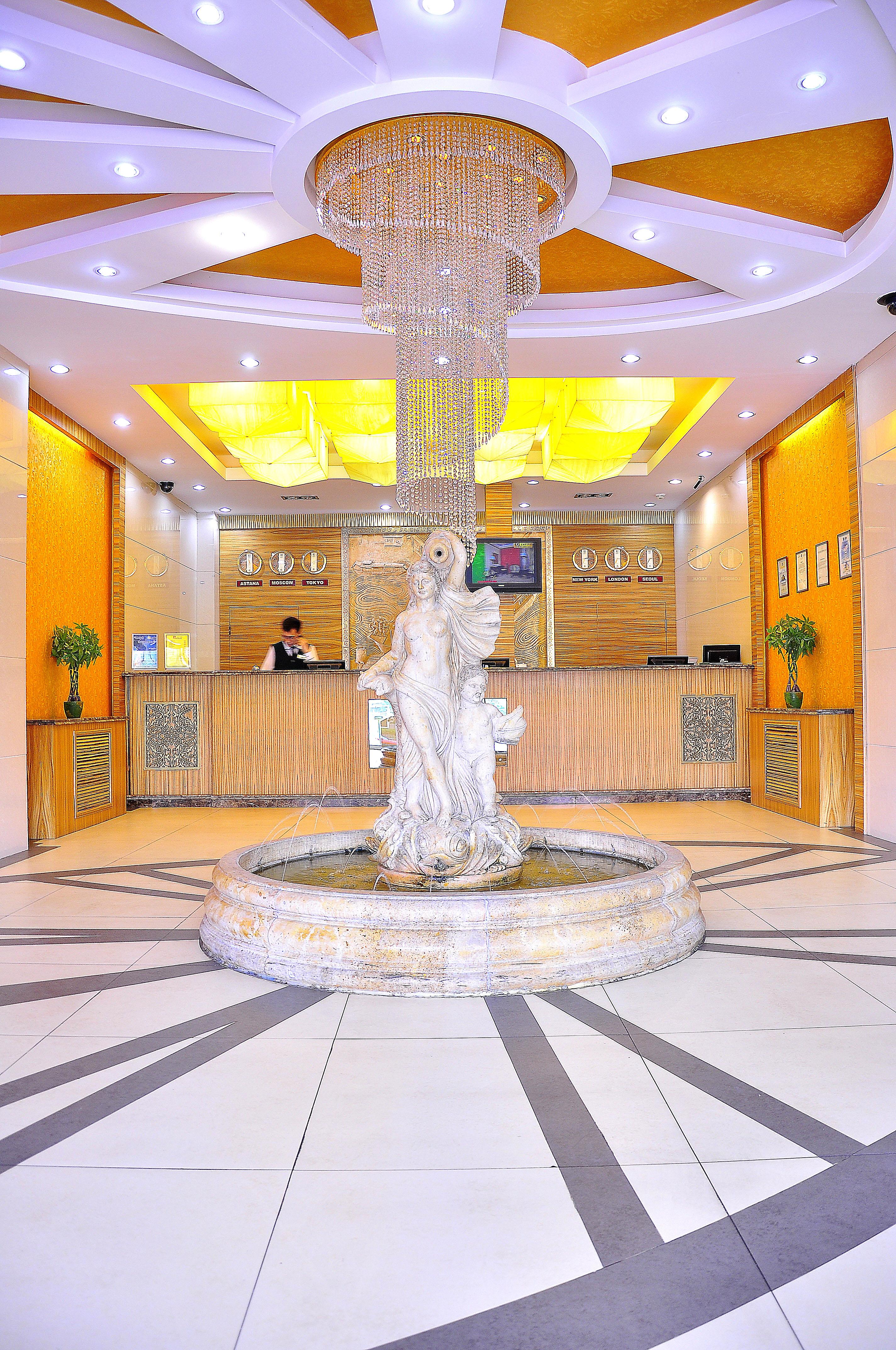 G Empire Hotel Astana Buitenkant foto
