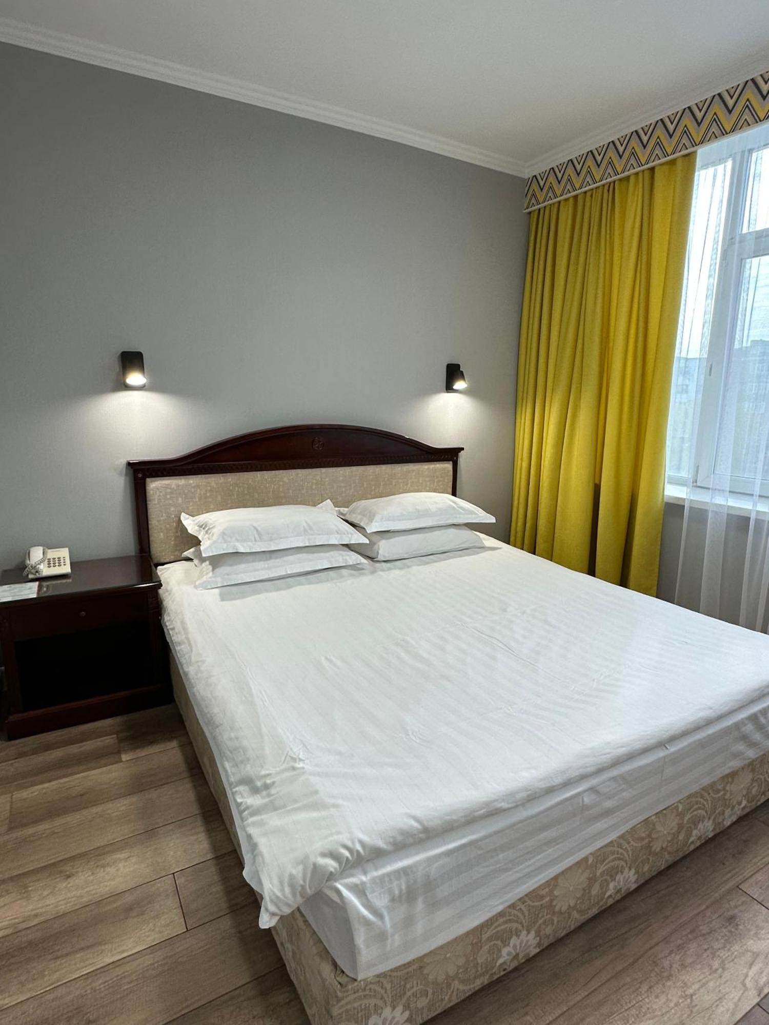 G Empire Hotel Astana Buitenkant foto