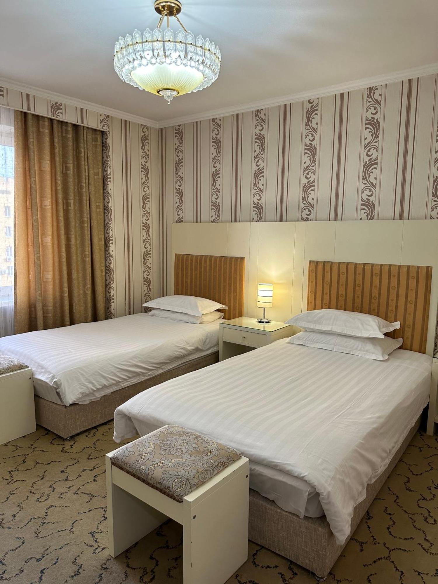 G Empire Hotel Astana Buitenkant foto