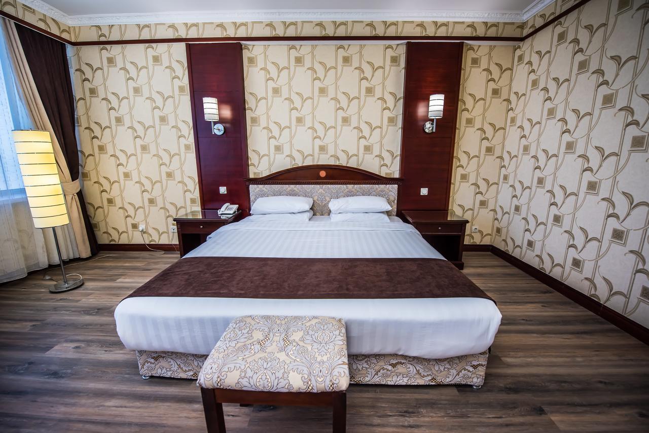 G Empire Hotel Astana Buitenkant foto