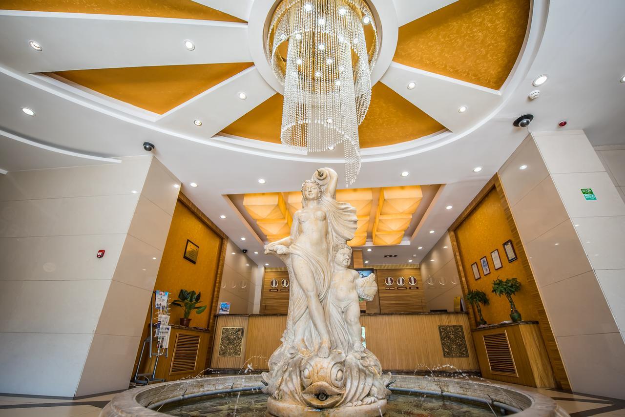 G Empire Hotel Astana Buitenkant foto