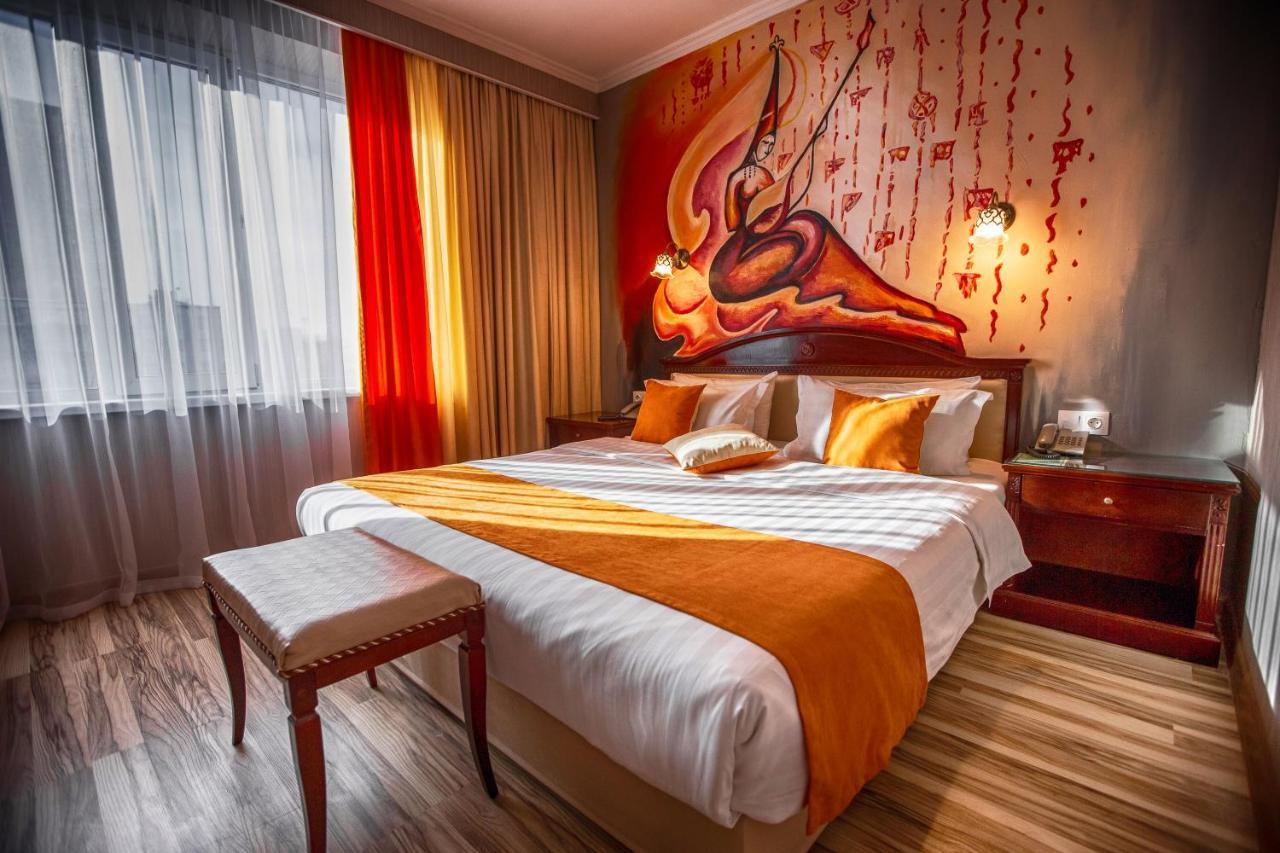 G Empire Hotel Astana Buitenkant foto